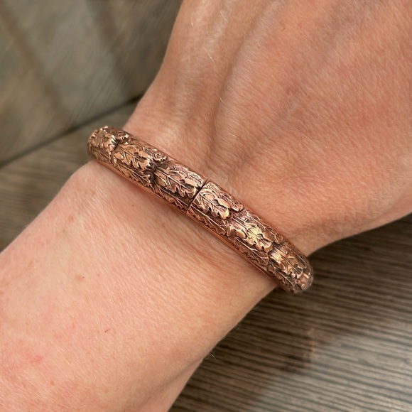 Whiting Davis Hinged Cuff Bracelet Copper Floral Leaf High Relief Signed Vintage - Picture 12 of 16